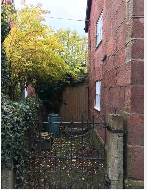 Pear Tree Cottage Courtyard Kinton Exterior foto
