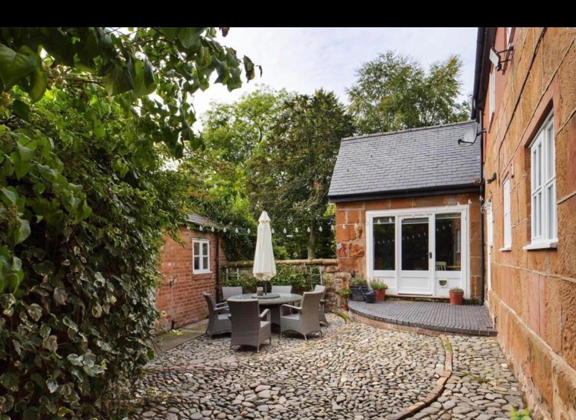 Pear Tree Cottage Courtyard Kinton Exterior foto